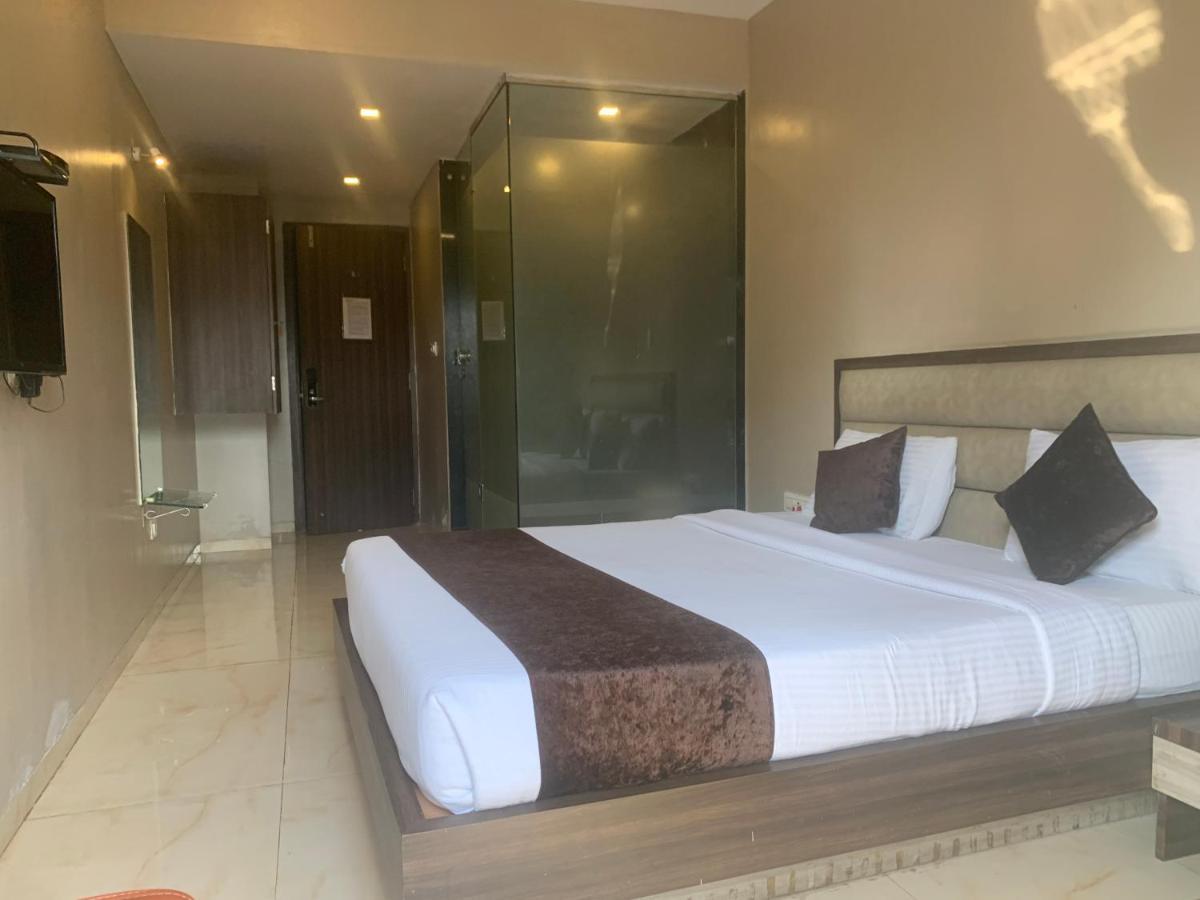 Hotel Merakee - Near Dahisar Mira Road Mumbai Exteriér fotografie